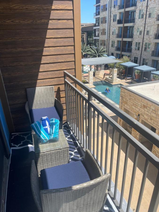 Cozy Retreat-Free Reserved Parking-Pool Addison Extérieur photo