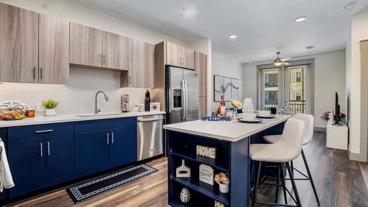 Cozy Retreat-Free Reserved Parking-Pool Addison Extérieur photo