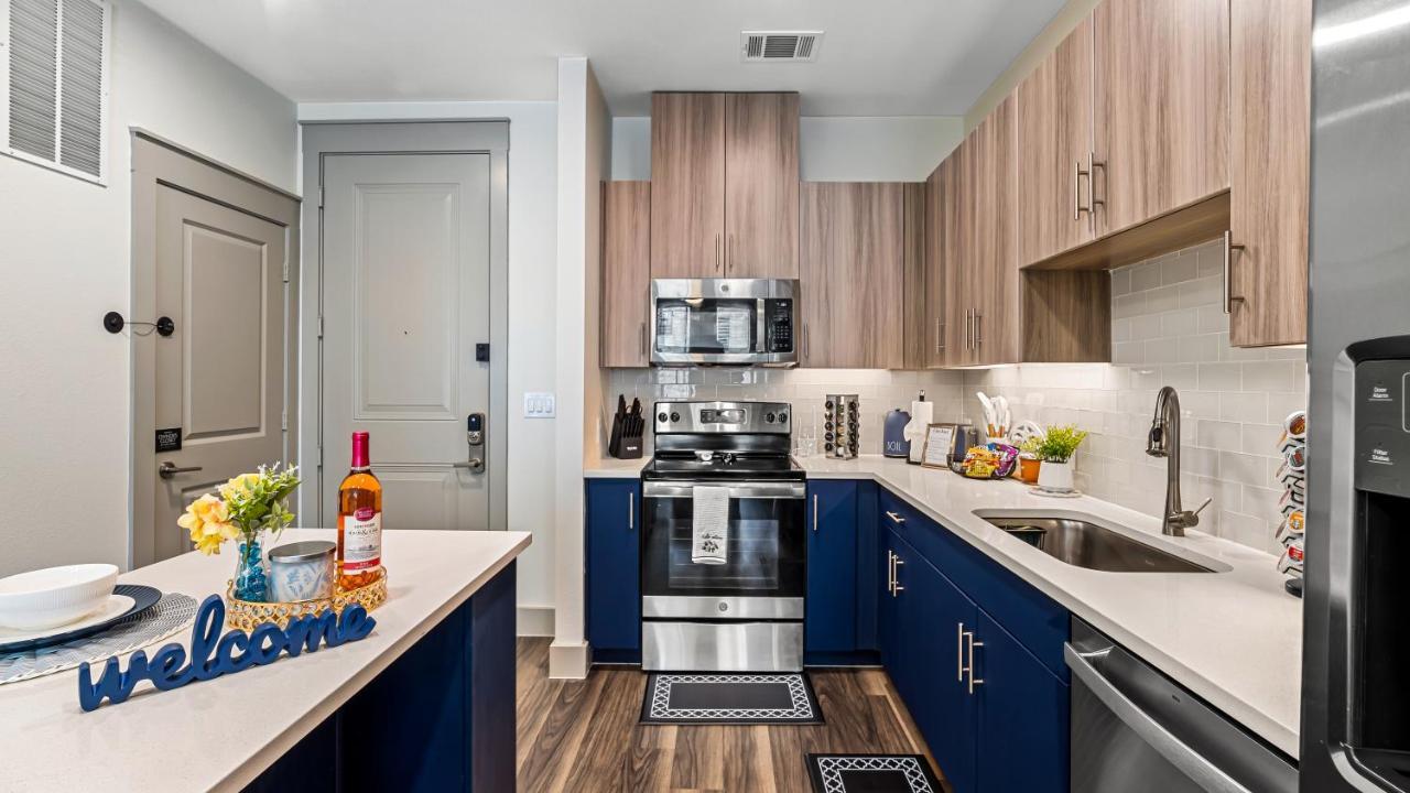 Cozy Retreat-Free Reserved Parking-Pool Addison Extérieur photo